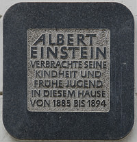 Bilder, Fotos von München Gedenktafel Albert Einstein Gedenktafel Albert Einstein - Gedenktafel Albert Einstein (2013)