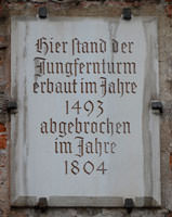 Bilder, Fotos von München Gedenktafel - Jungfernturm Gedenktafel - Jungfernturm - Gedenktafel - Jungfernturm (2012)