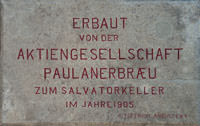 Bilder, Fotos von München Gedenktafel - Aufgang Salvatorkeller Gedenktafel - Aufgang Salvatorkeller - Gedenktafel - Aufgang Salvatorkeller (2010)